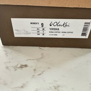 OluKai Upena Sandals in Kona Coffee